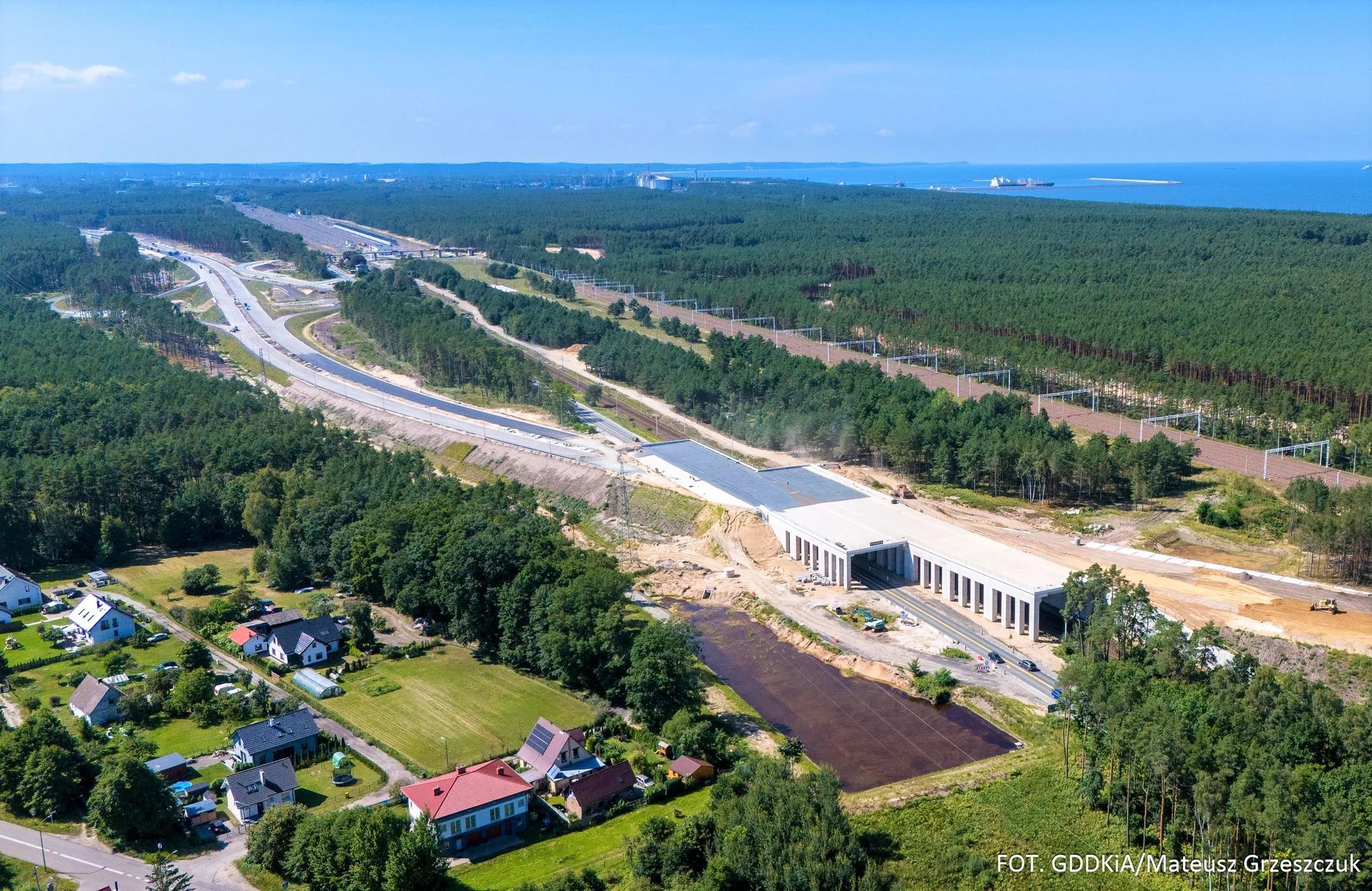 Świnoujście. Węzeł Łunowo i estakada nad tortami do Terminala Kontenerowego - Pięknie to zaplanowali